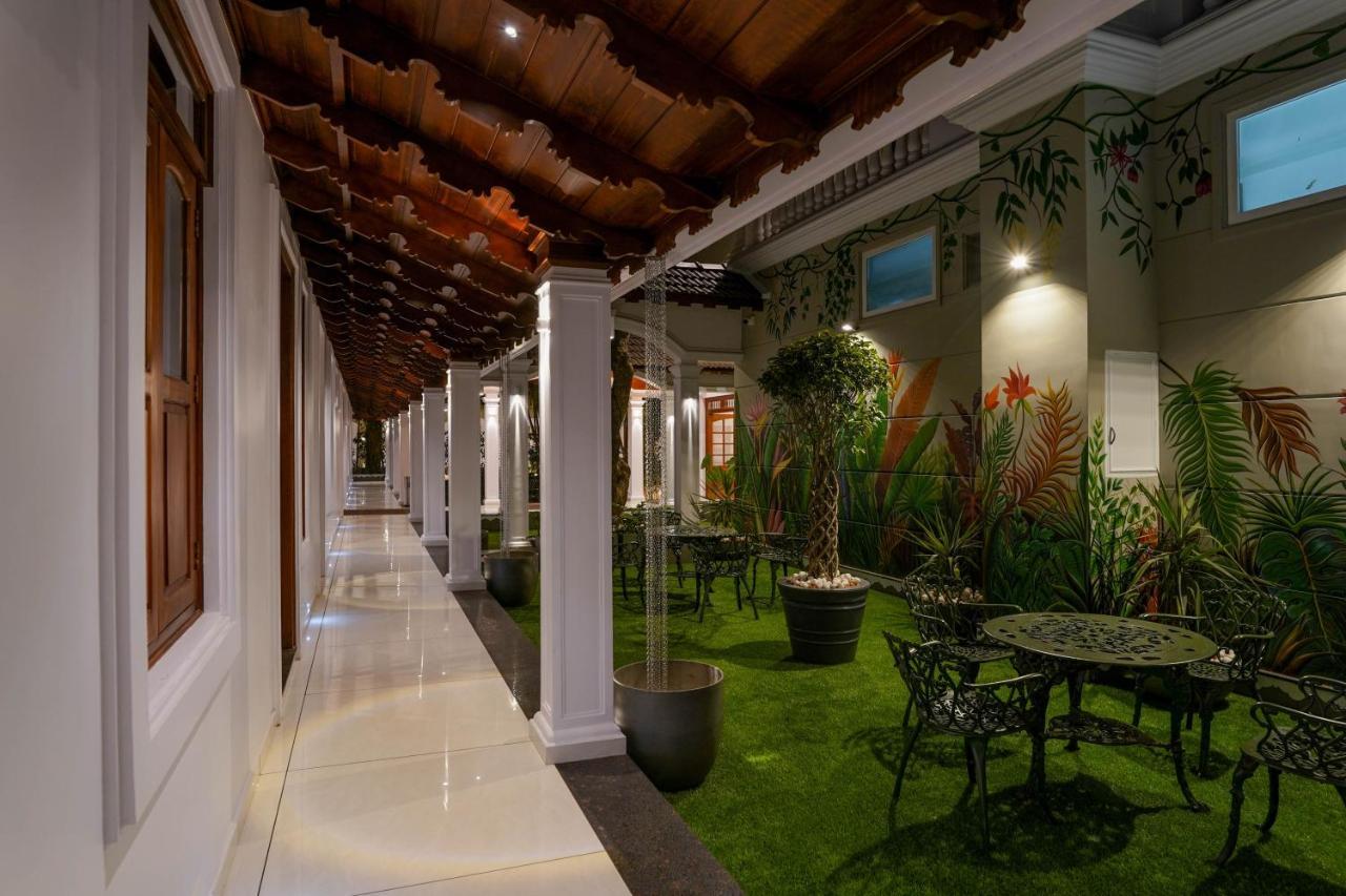 Hotel Heritage Plaza Kottayam Exterior foto