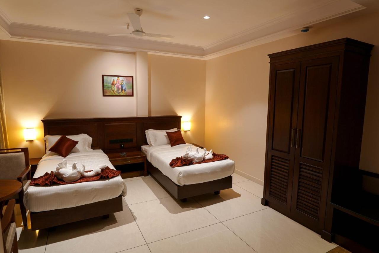 Hotel Heritage Plaza Kottayam Exterior foto